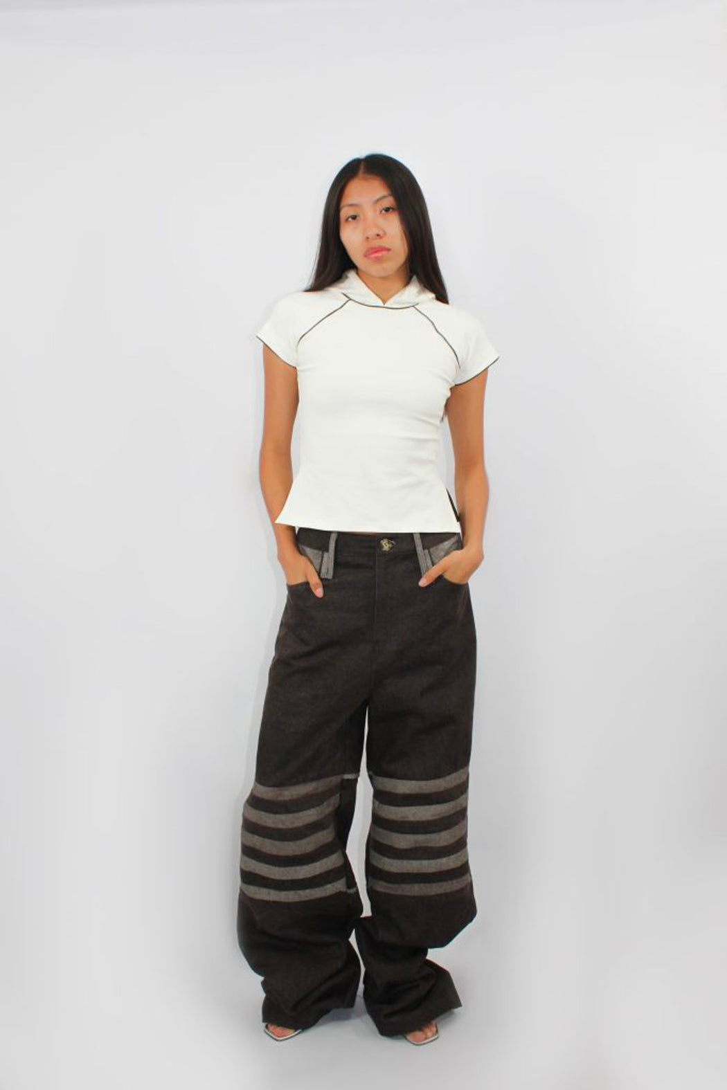 STRIPED OVERSIZED JEANS