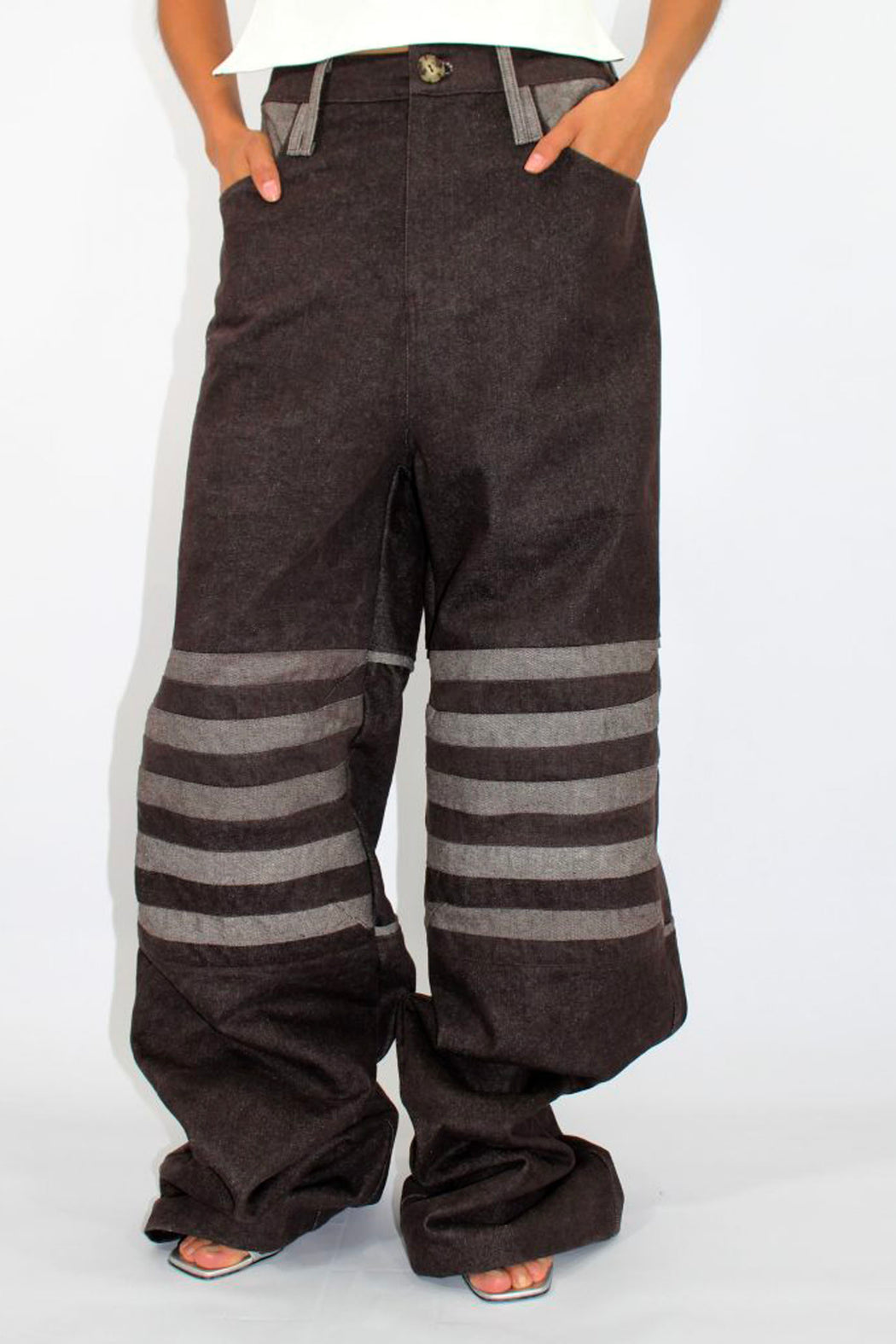 STRIPED OVERSIZED JEANS