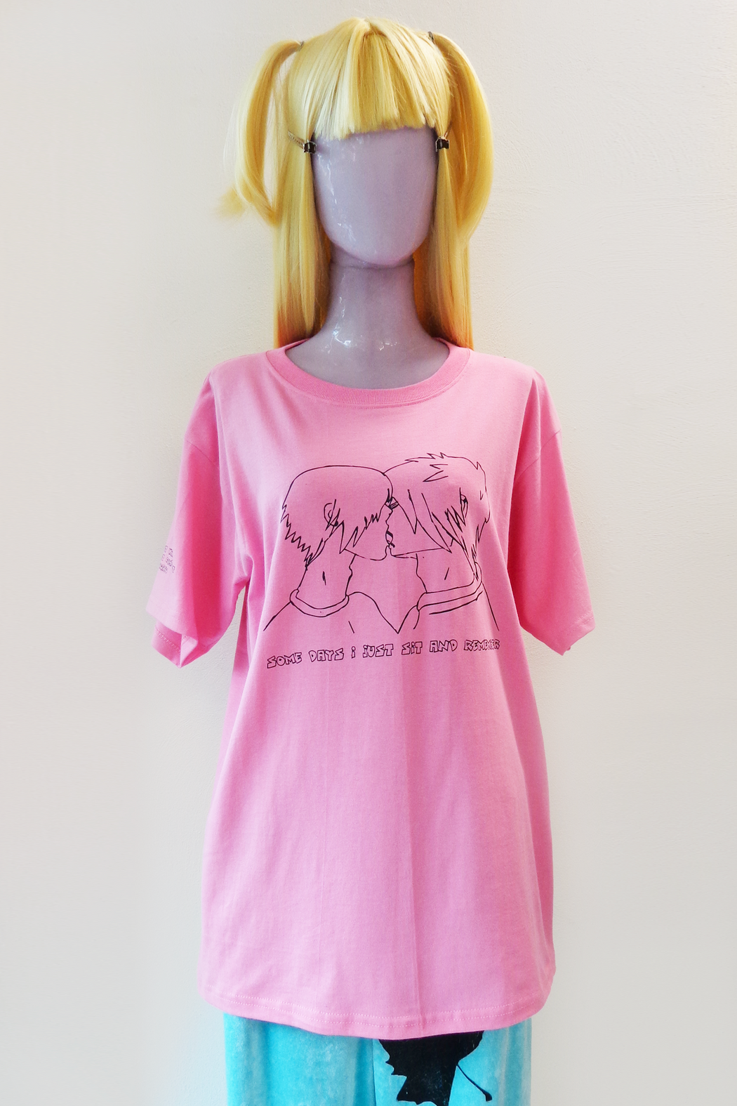 EMO KISS T-SHIRT
