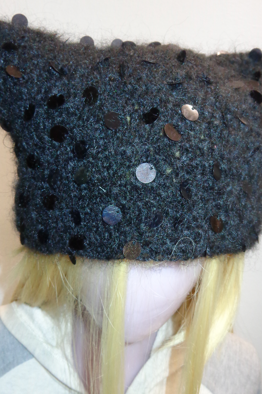 PARTY BONNET