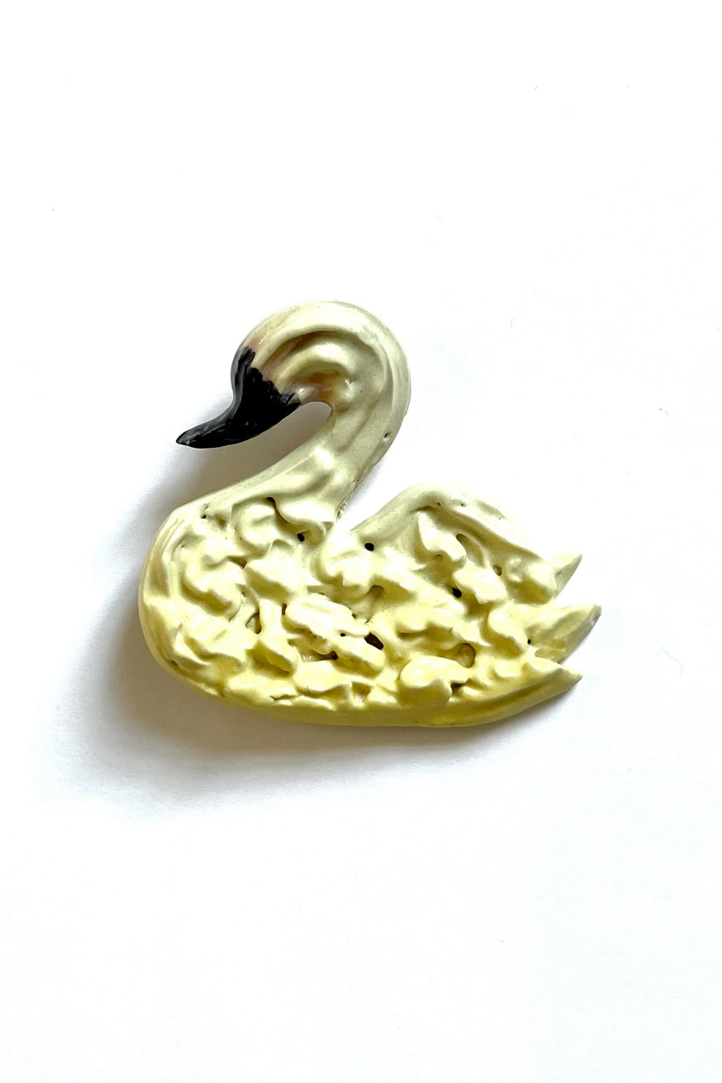 SWAN BROOCH YELLOW