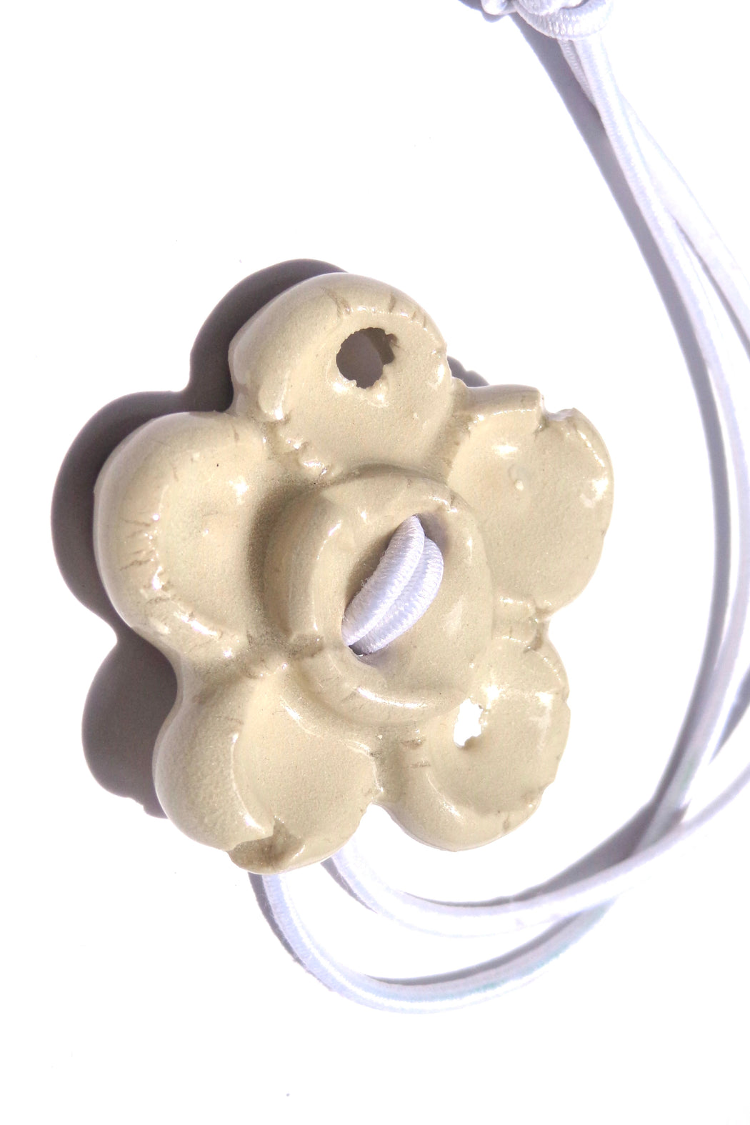 BOLITA HAIR TIE - MAGNOLIA BLANCHE