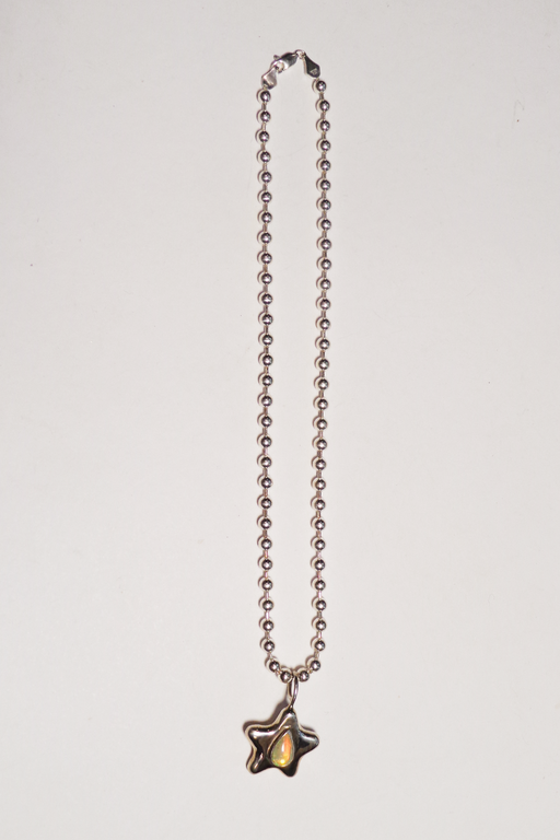CHEWING GUM STAR NECKLACE