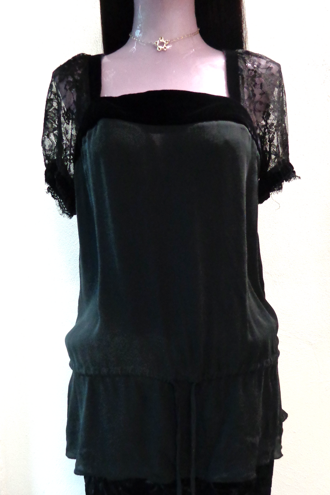 EXPRESS MEDIEVAL TOP