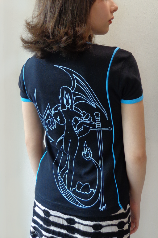 T-SHIRT NEGRO AZUL