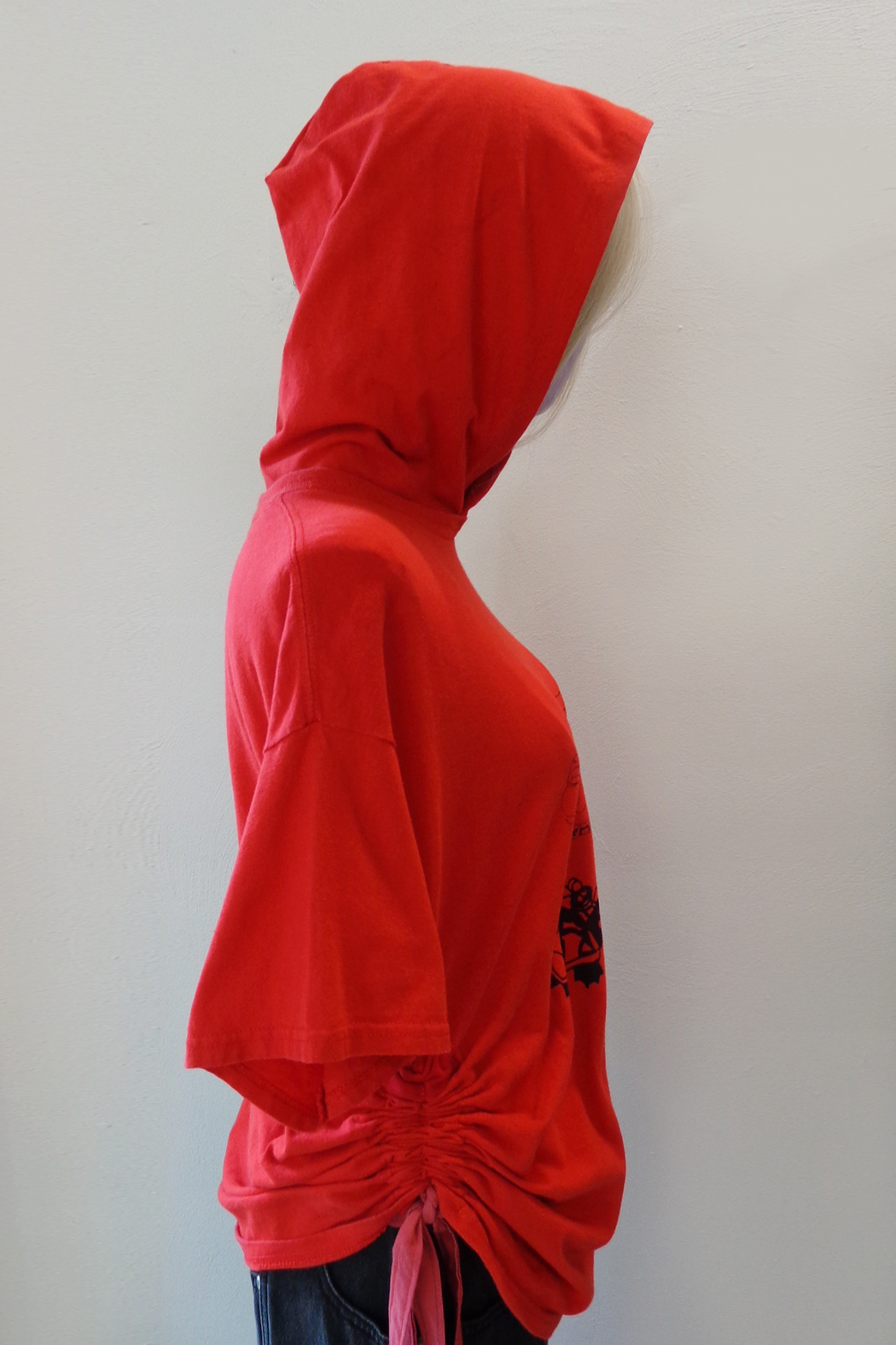 T-Shirt with Red Straps & Hoodie