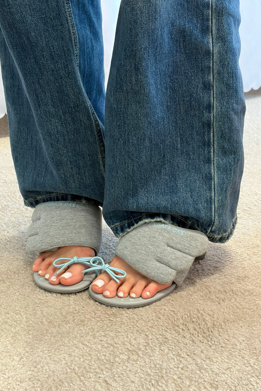 GREY HOODIE ROUND TOE HEELED SANDALS