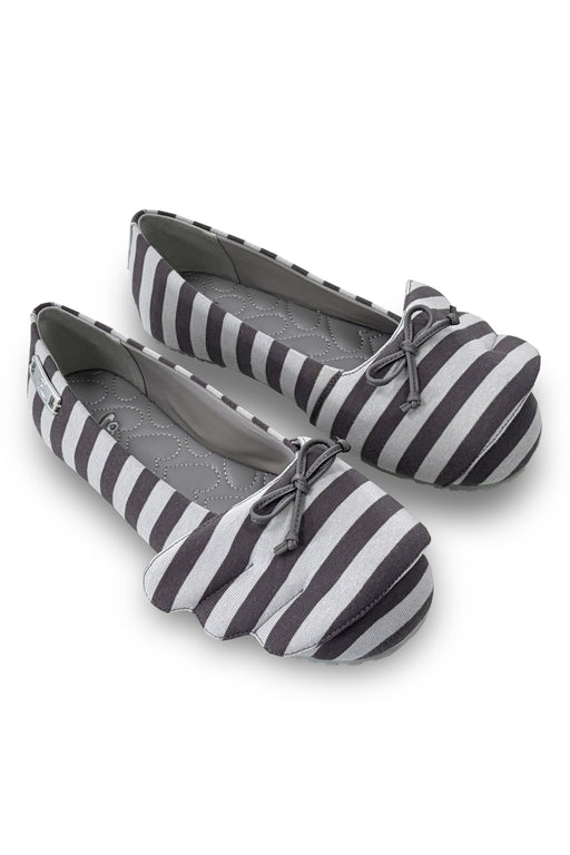 GREY STRIPED BALLET FLATS