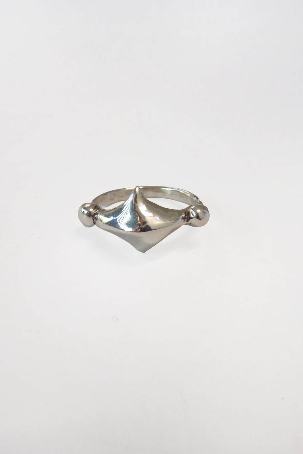AURA RING