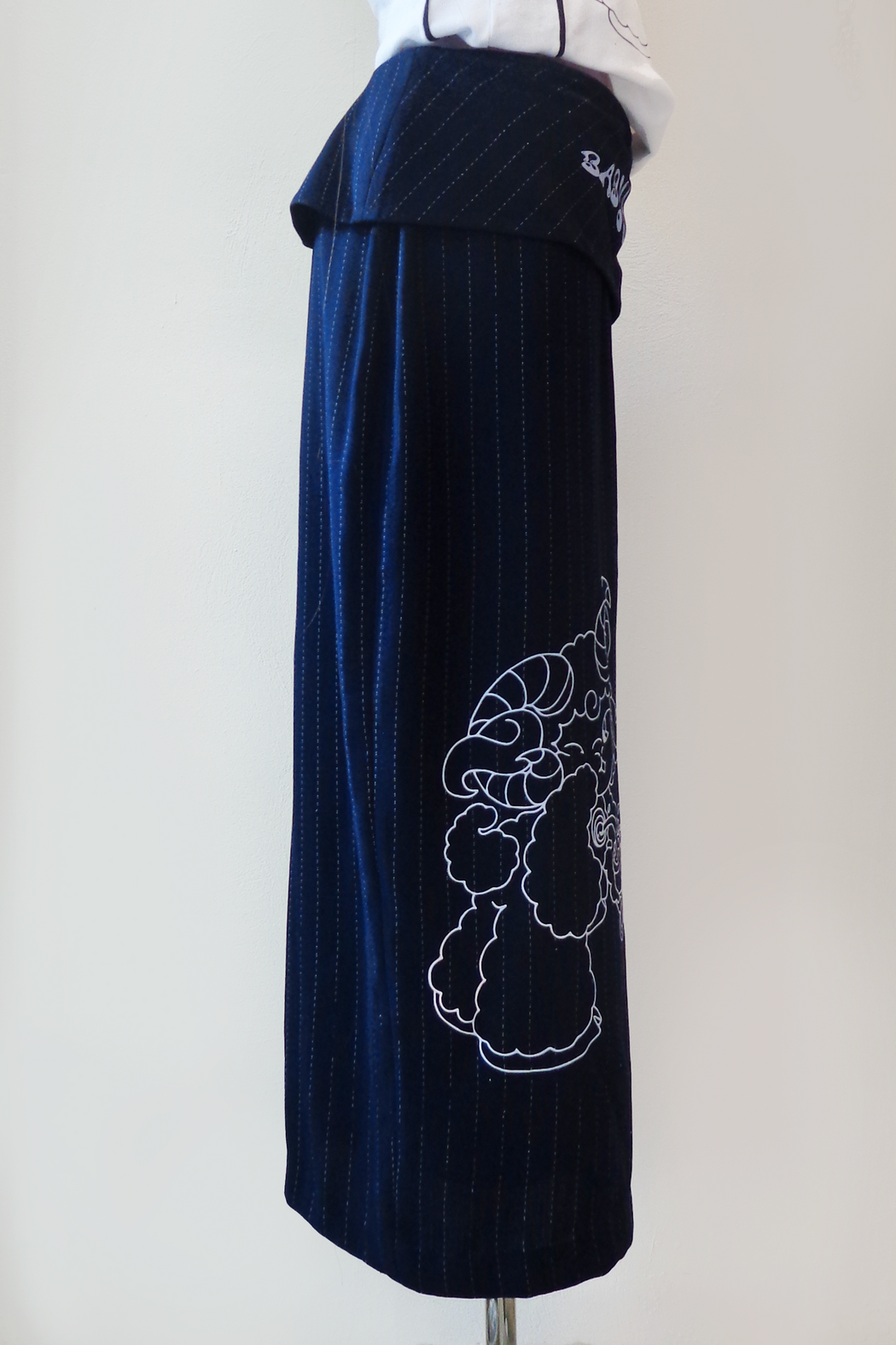 BABY ANGEL MILK GOAT - MIDI SKIRT