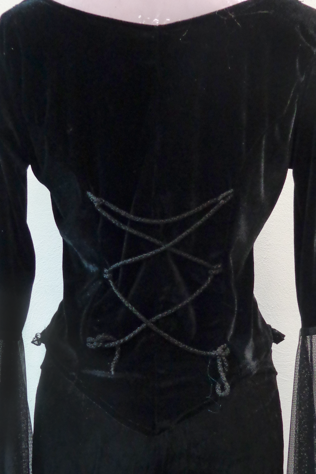 VELVET CORSET DRACULA TOP